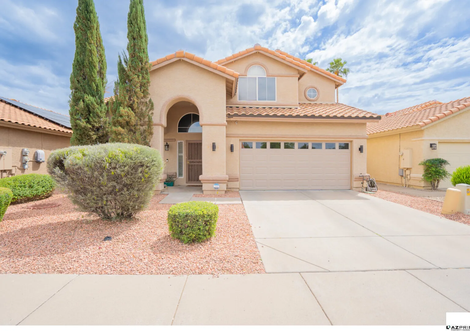 This Charming and Spacious 4/2.5 Single Family Phoenix house is Perfect for Comfortable Living! — Photo 2