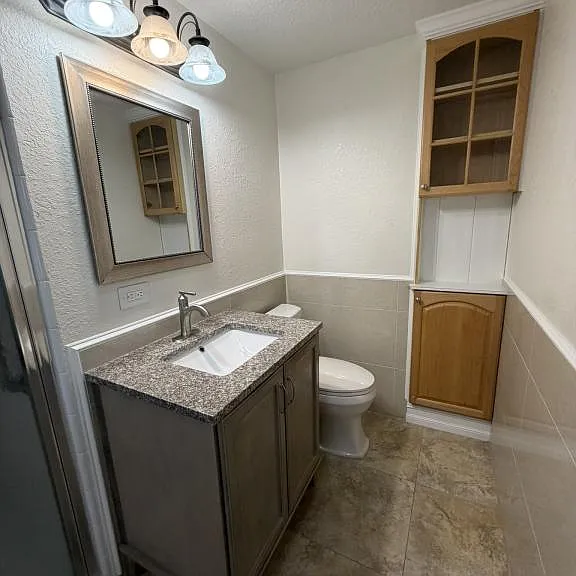 903 E New York Ave — Photo 17