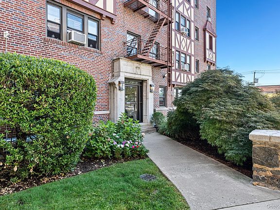 3rd image of 604 Tompkins #B4