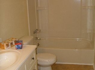 4020 E 123rd Ter APT B, Grandview, MO 64030
