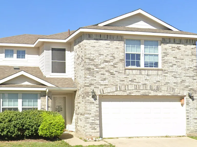 107 Nighthawk Dr — Photo 1