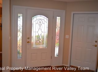 70 Mayfair Dr, Bella Vista, AR 72715