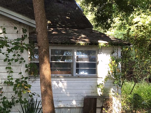 5th image of 1102 NW 45th Ave