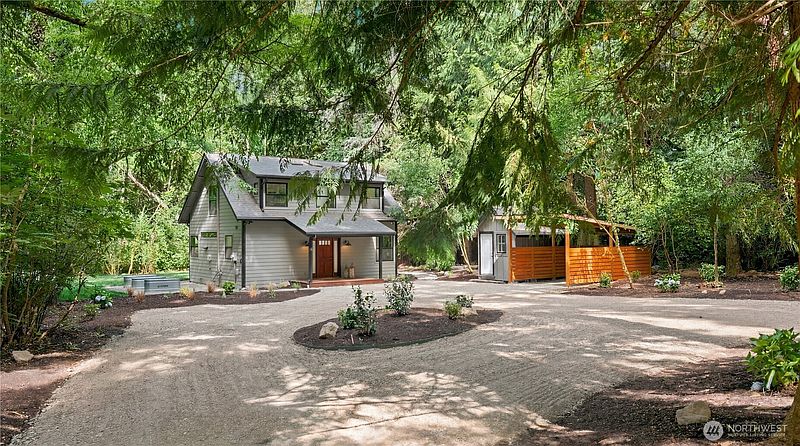 2nd image of 14151 Komedal Road NE