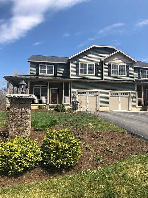 3 bed, 1840 sqft, $3,500 — Photo 2