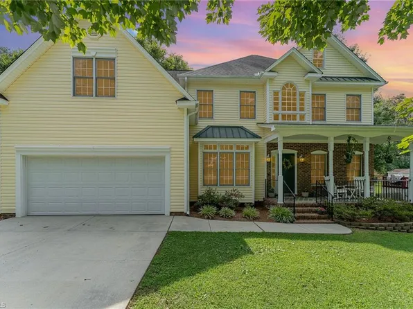 700 Brookfield Dr, Gibsonville, NC 27249