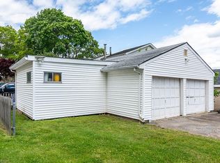 1130 Hancock St, Fall River, MA 02721