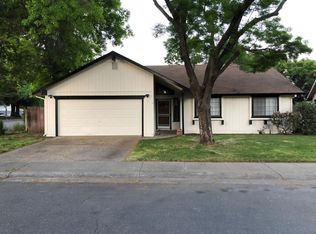 2 Christopher Alan Ln, Chico, CA 95928