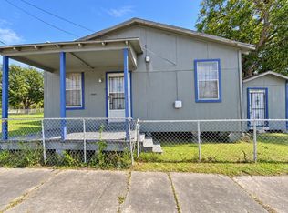 114 W 15th St, Port Arthur, TX 77640