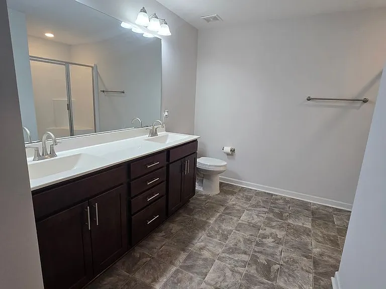 313 Mann St — Photo 8