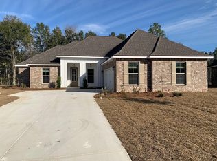 63 Flora Ln, Freeport, FL 32439