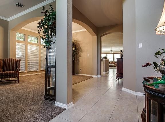 3rd image of 3000 Golden Gate Dr