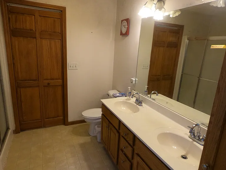 3125 Old Jamestown Rd — Photo 19