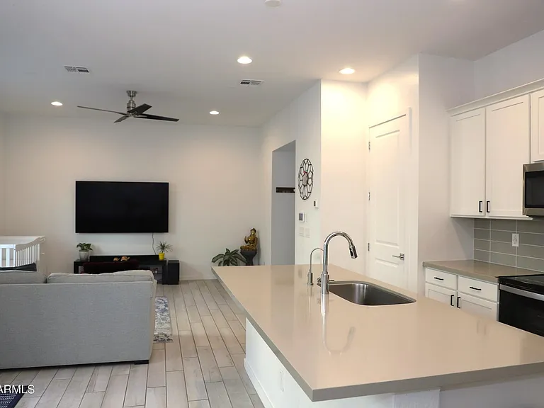 901 S Smith Rd #1059 — Photo 8