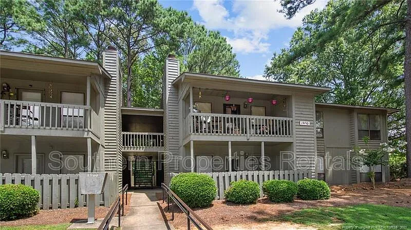 1900 Tryon Dr #3-1