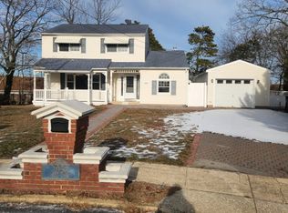 1052 Bell Ct, Toms River, NJ 08753