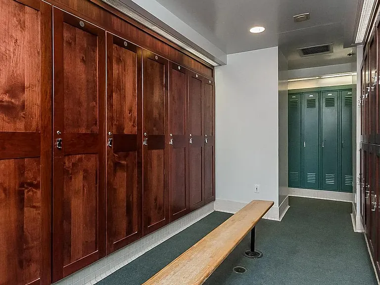 100 Harborview Dr #204 — Photo 21