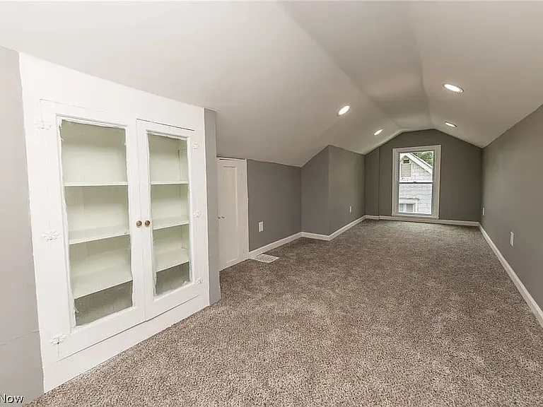 207 Lincoln Ave — Photo 28