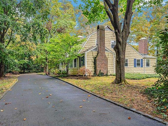 4th image of 1 Hemlock Dr