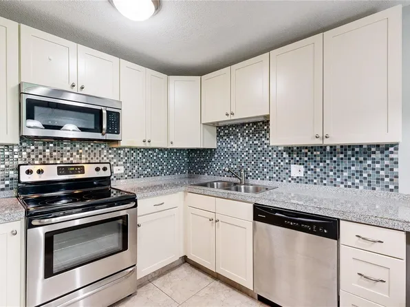 680 S Alton Way #8A, Denver, CO 80247