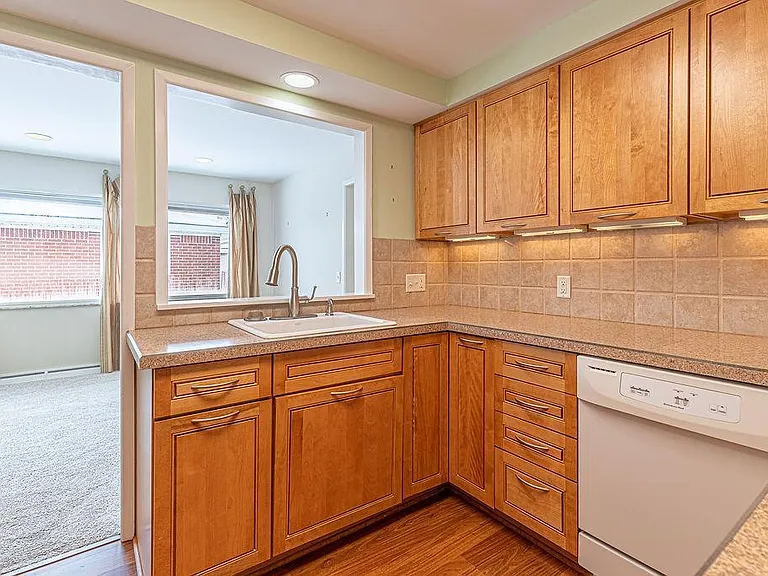 4121 Barbara Dr — Photo 8