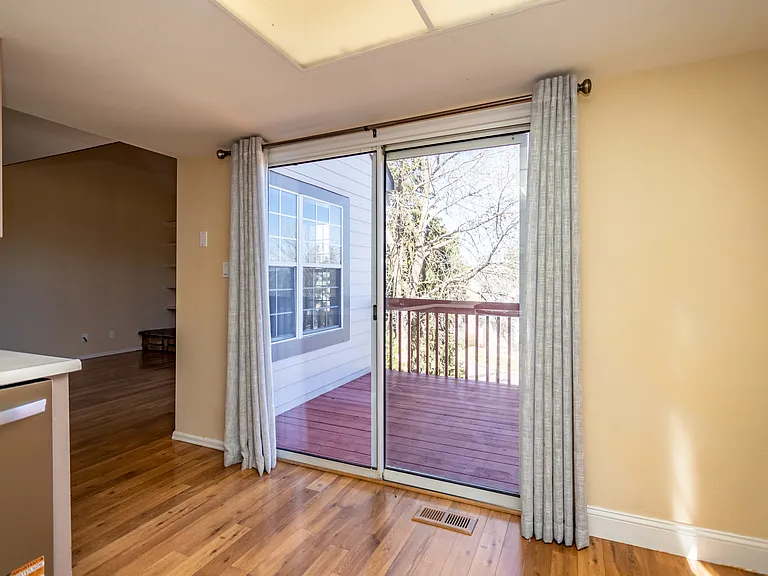 316 Cobblestone Dr — Photo 15