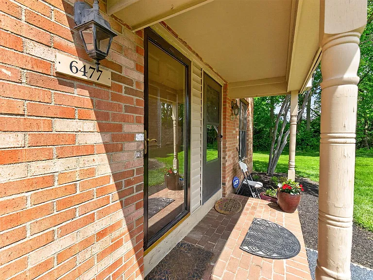 6477 Brookedge Ct — Photo 5