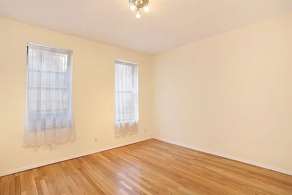 Sold by Corcoran | media 22