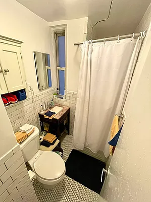 Rented by LJ Sloane Management | media 9