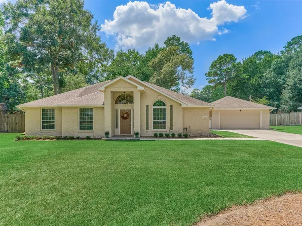 903 Mesquite Dr, Magnolia, TX 77354