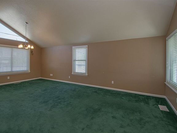 5th image of 510 Pavilion Ct
