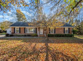 1526 Regency Ct, Burlington, NC 27215