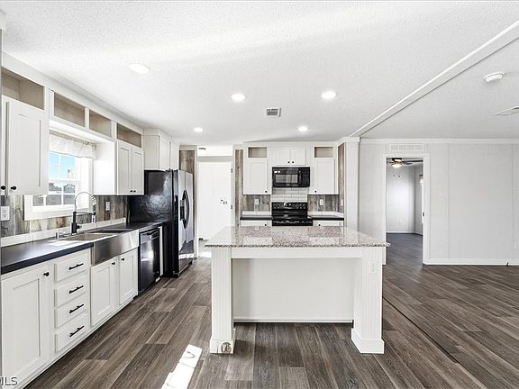 5th image of 14712 Nantucket Rd