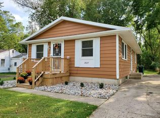 2827 Reo Rd, Lansing, MI 48911