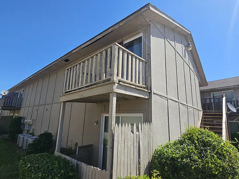 Parkridge Apartments — Photo 3