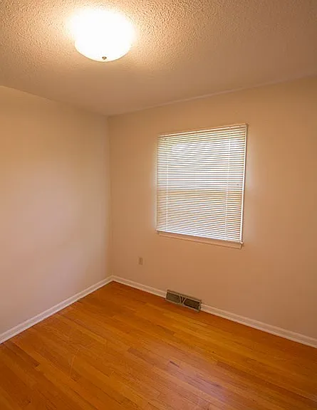 1207 White Oak Ln — Photo 17