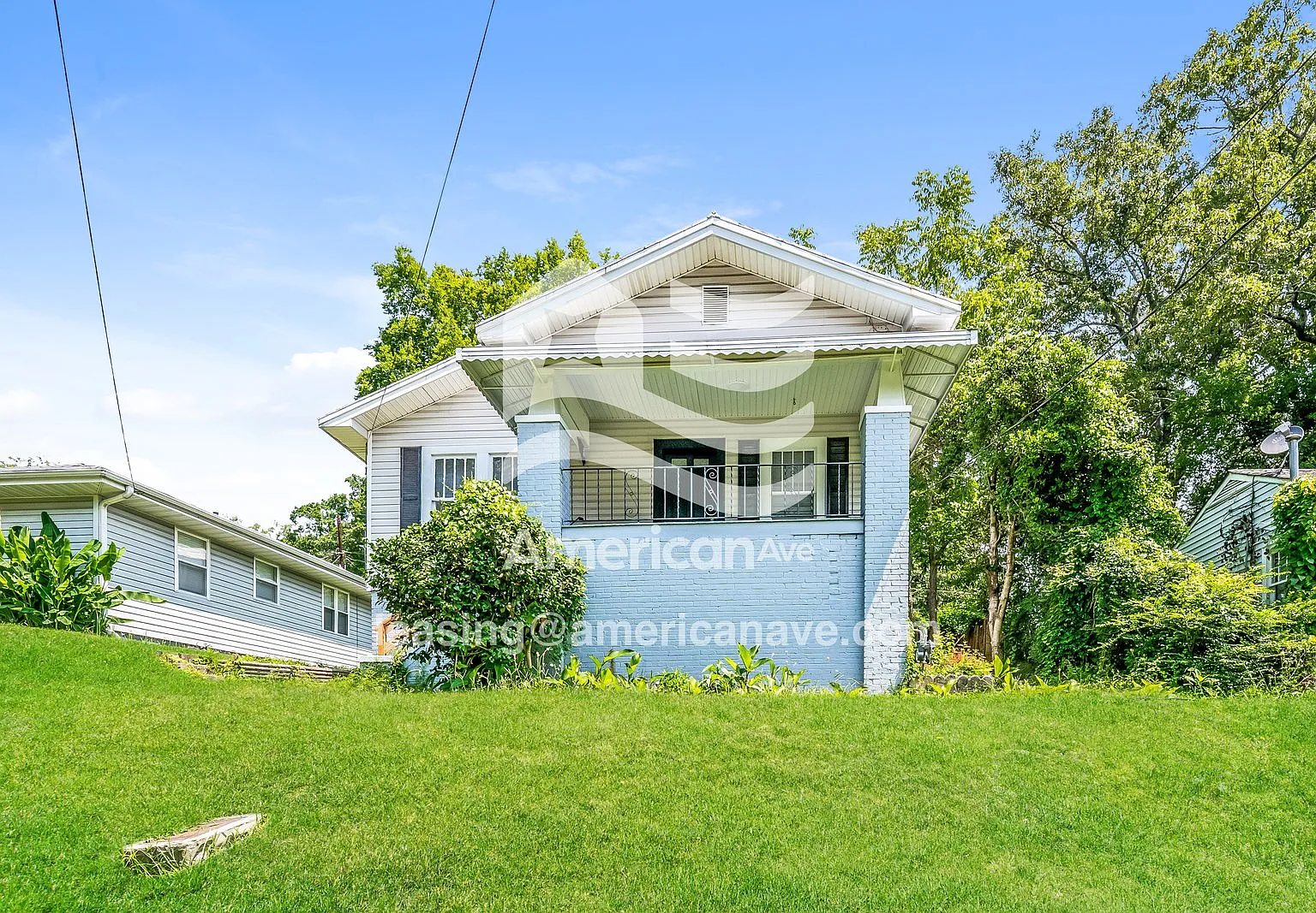 3 bed, 1.0 bath, 1276 sqft, $857 — Photo 1