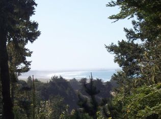 44701 Pomo Lake Dr, Manchester, CA 95459