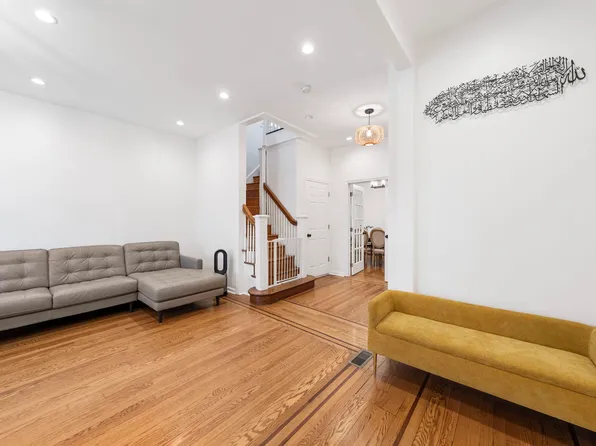 10 Apollo Street image 3 of 24