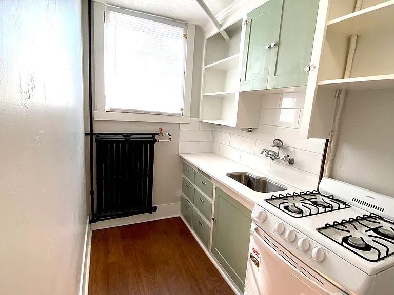 366 N Center St #1 — Photo 3