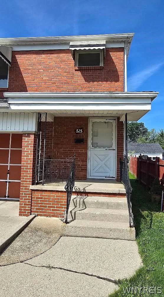 1 bed, 1.0 bath, 700 sqft, $1,100 — Photo 2