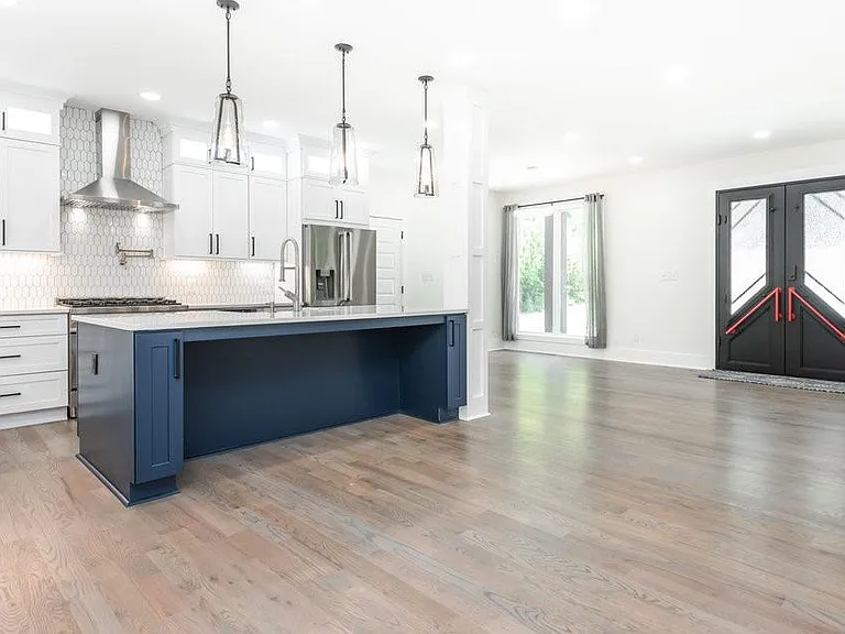 4056 Ashford Dunwoody Rd NE — Photo 10