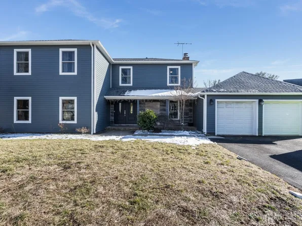 4 Columbia Pl, Princeton Junction, NJ 08550