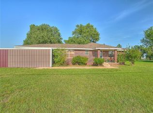918 S Frisco Rd, Tuttle, OK 73089