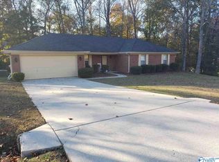 102 Buck Run, Toney, AL 35773