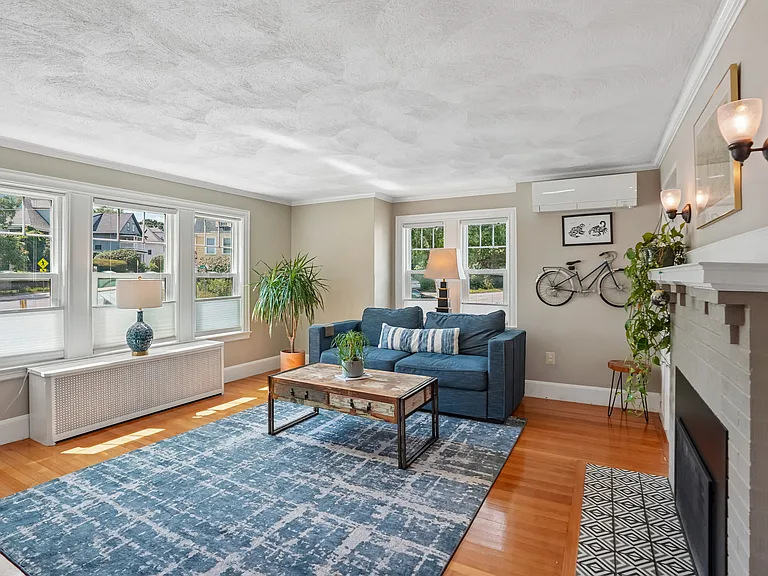 3 Woburn St — Photo 10