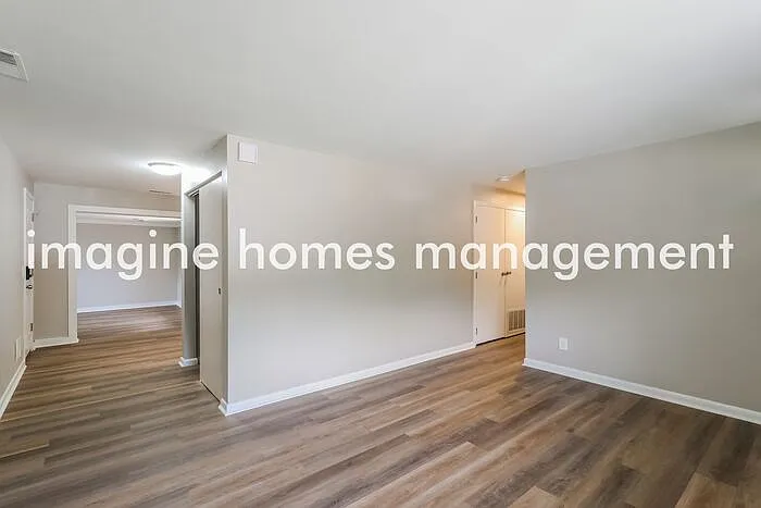 3 bed, 1.5 bath, 1530 sqft, $2,095 — Photo 3