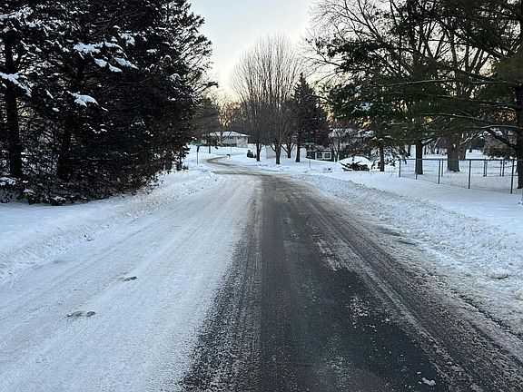 5th image of 14090 68th Pl N