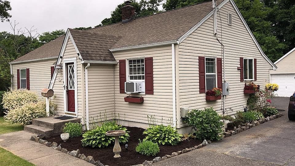 1st image of 13 Beecher Ave