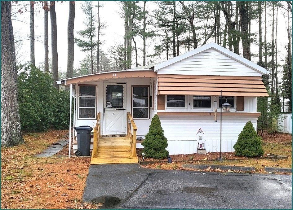 1st image of 11 Sycamore Dr